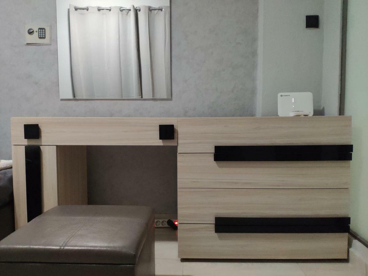 Standard Apartment By Prima Lodging سالونيك المظهر الخارجي الصورة